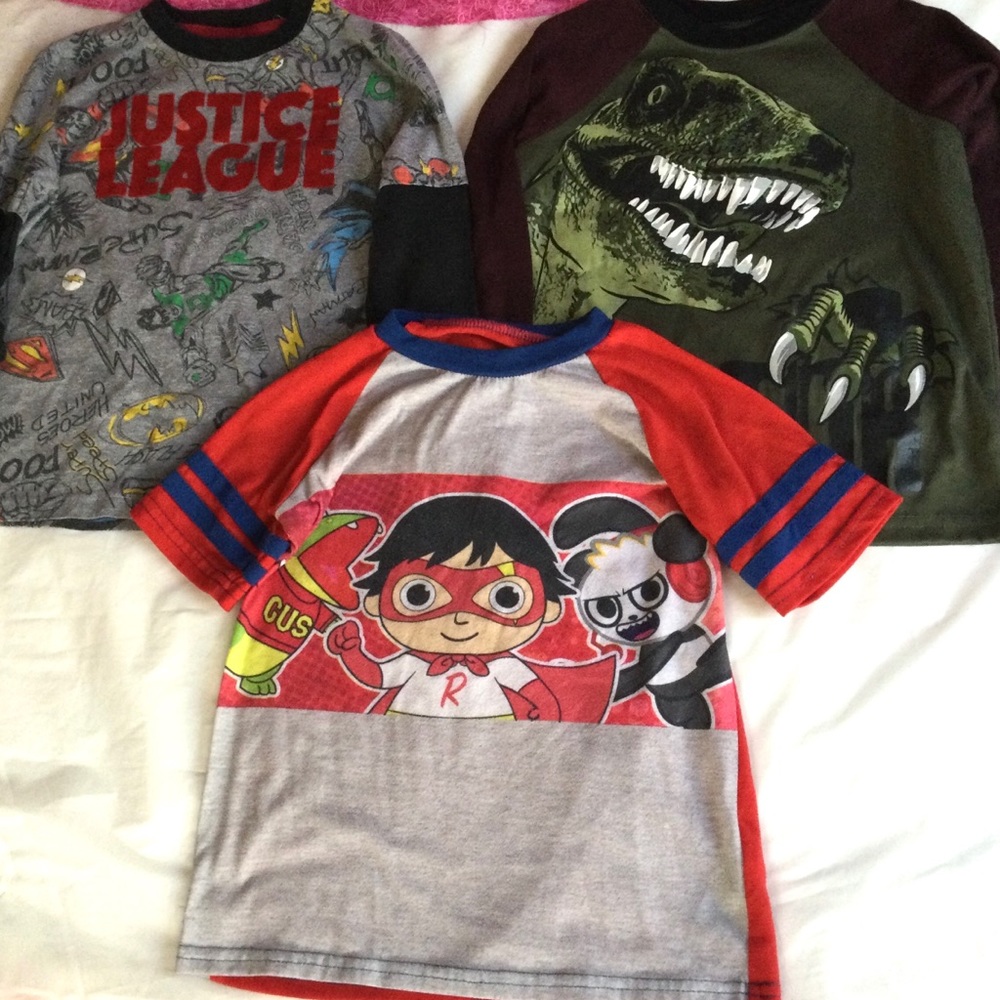 - - Boys pajama shirt bundle .